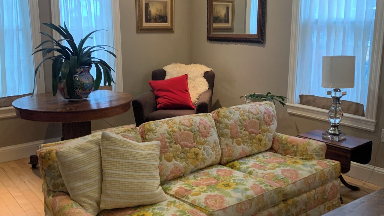 Photo of Livingroom in North End