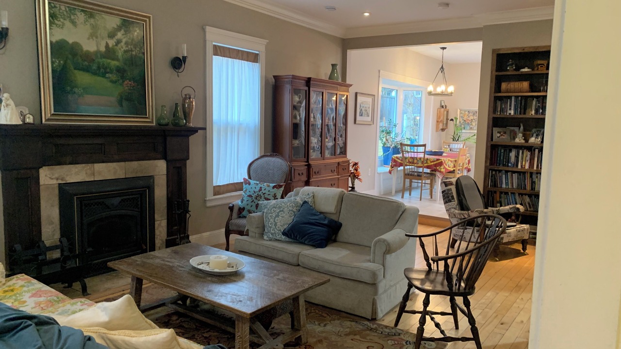 Photo of Livingroom in North End