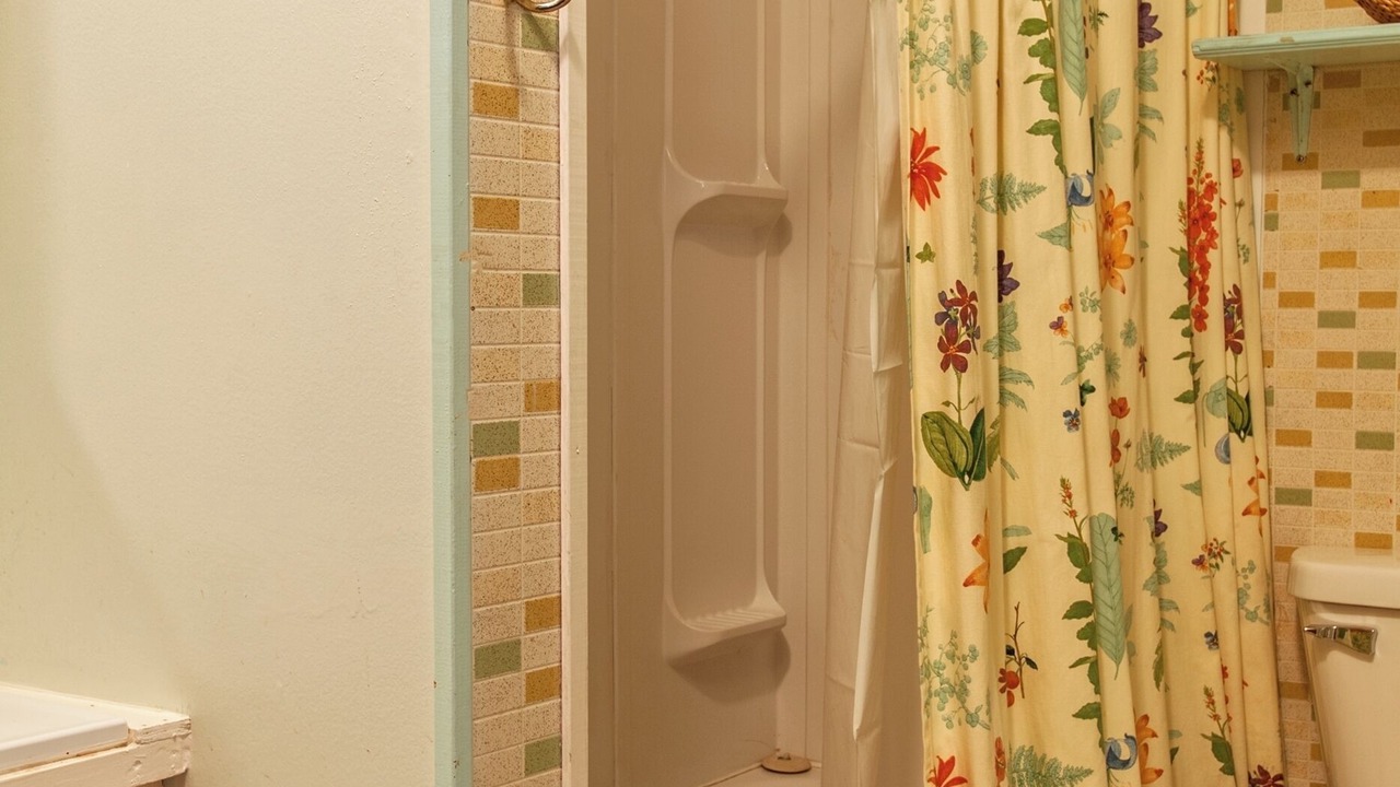 Photo of Bathroom in Cardigan