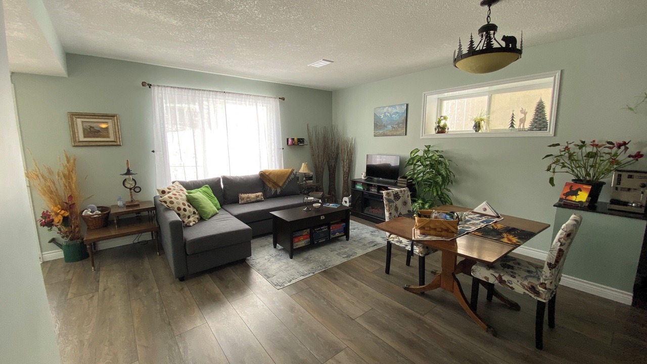Photo of Livingroom in Cochrane