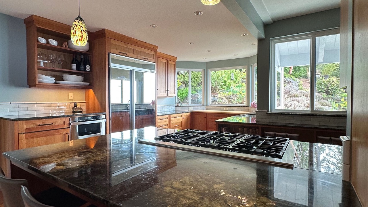 Photo of Kitchen in Halfmoon Bay