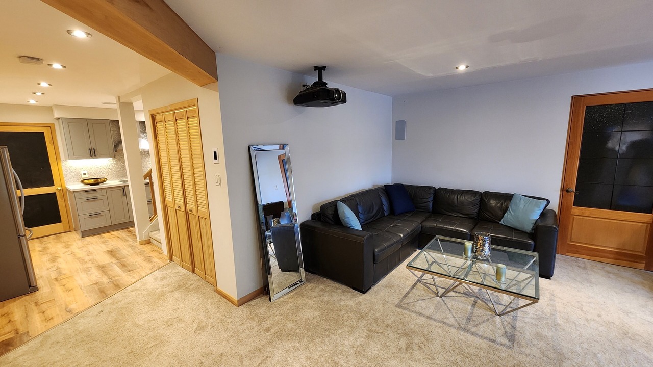 Photo of Livingroom in Whitchurch-Stouffville