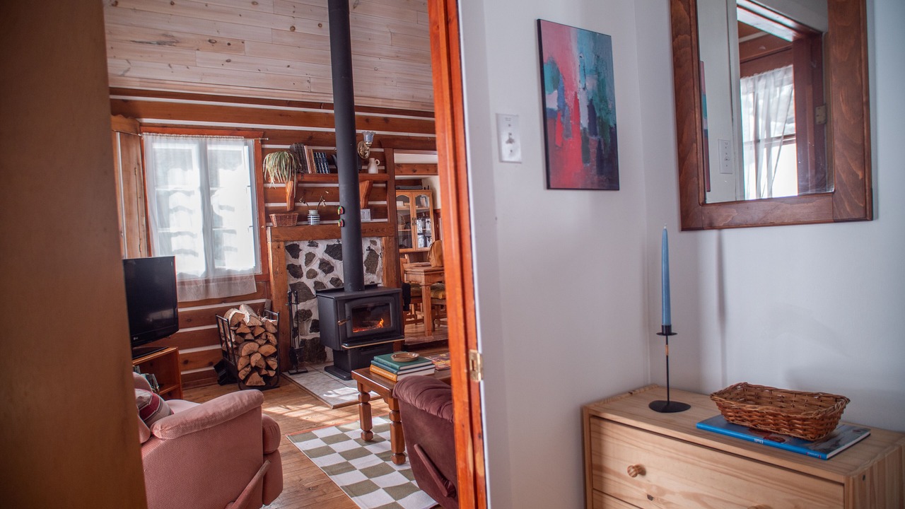 Photo of Livingroom in St-Adolphe-d'Howard