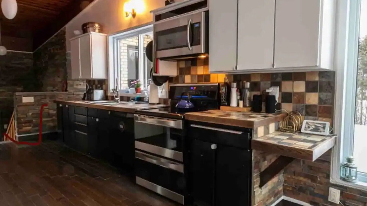 Photo of Kitchen in Prevost