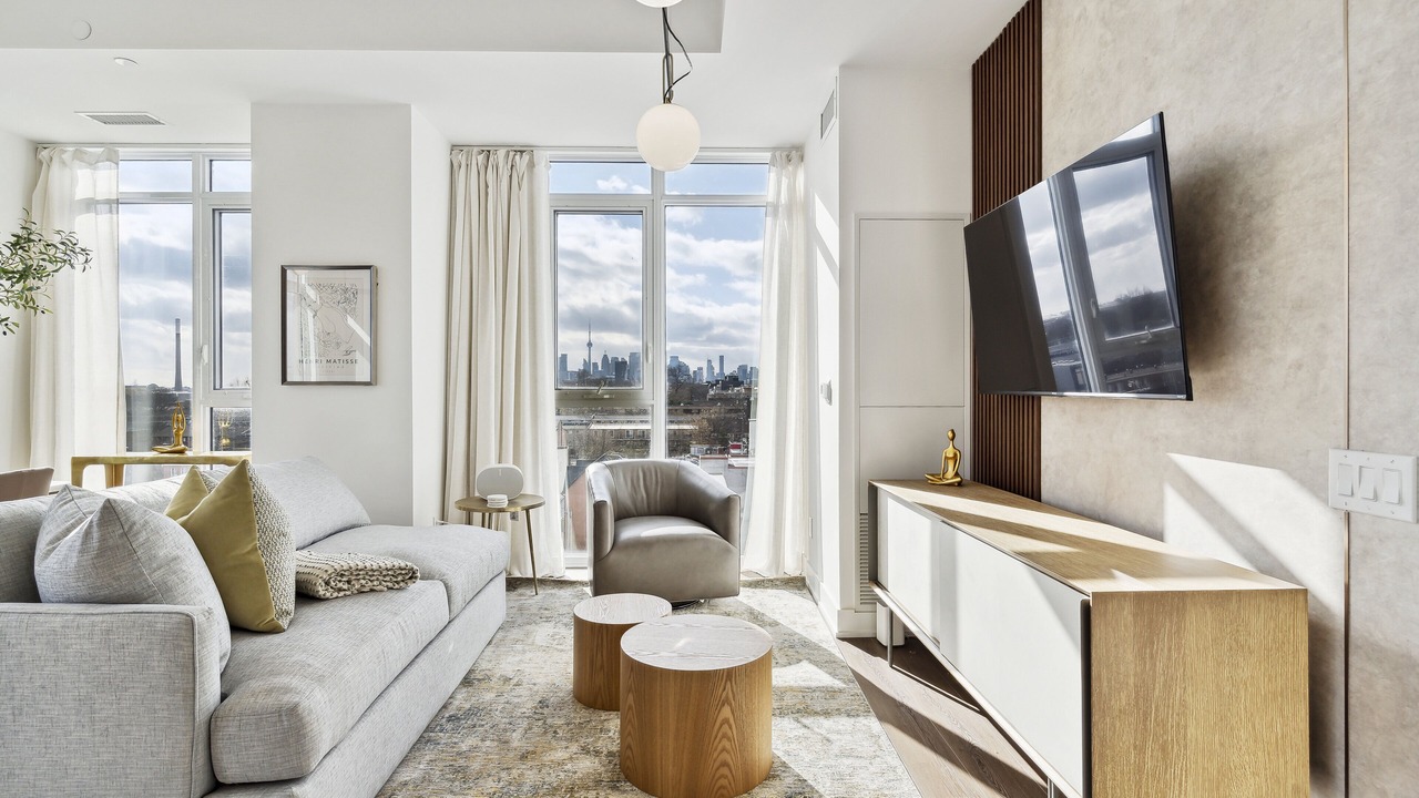 Photo of Livingroom in Leslieville