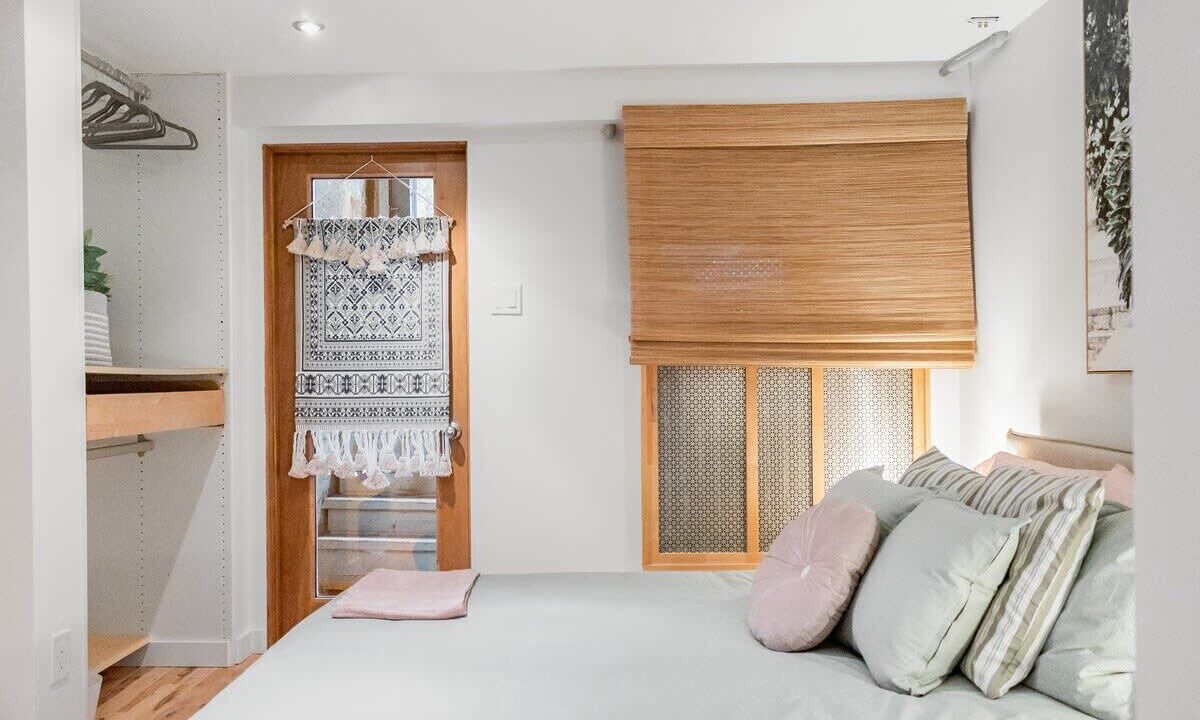 Photo of Bedroom in Nouveau-Rosemont