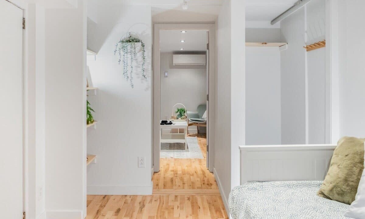 Photo of Bedroom in Nouveau-Rosemont