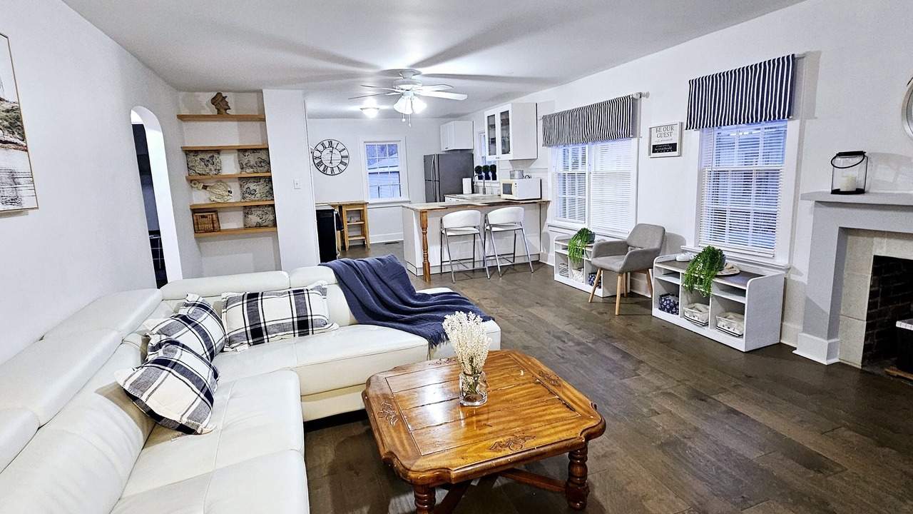 Photo of Livingroom in Paris