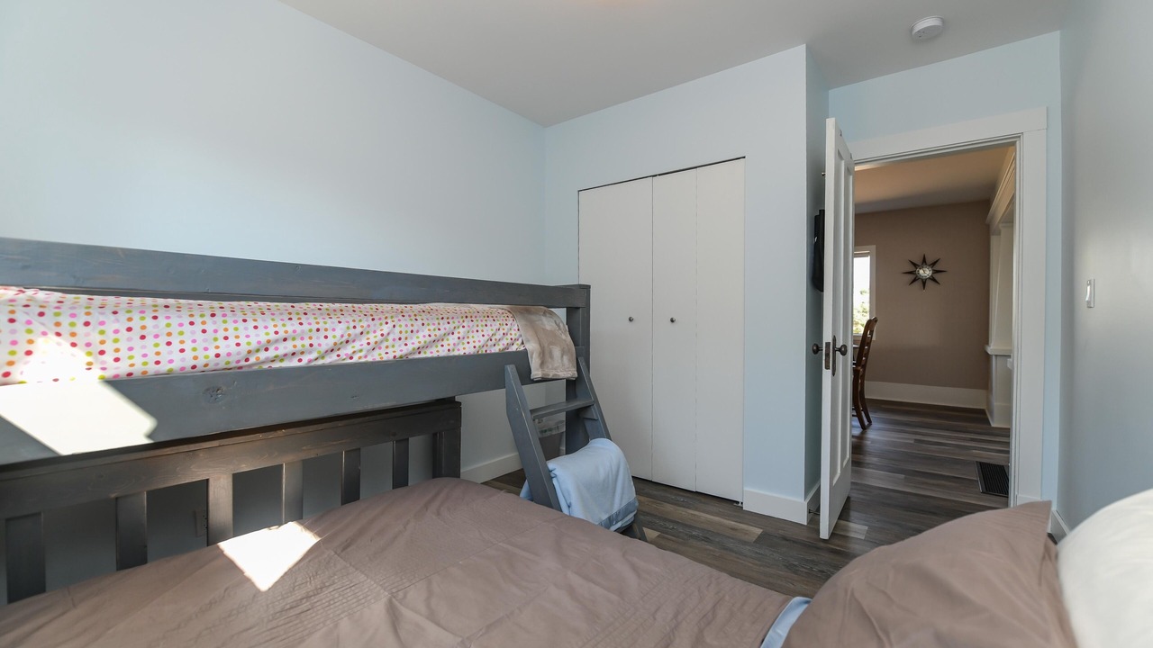 Photo of Bedroom in Union Bay