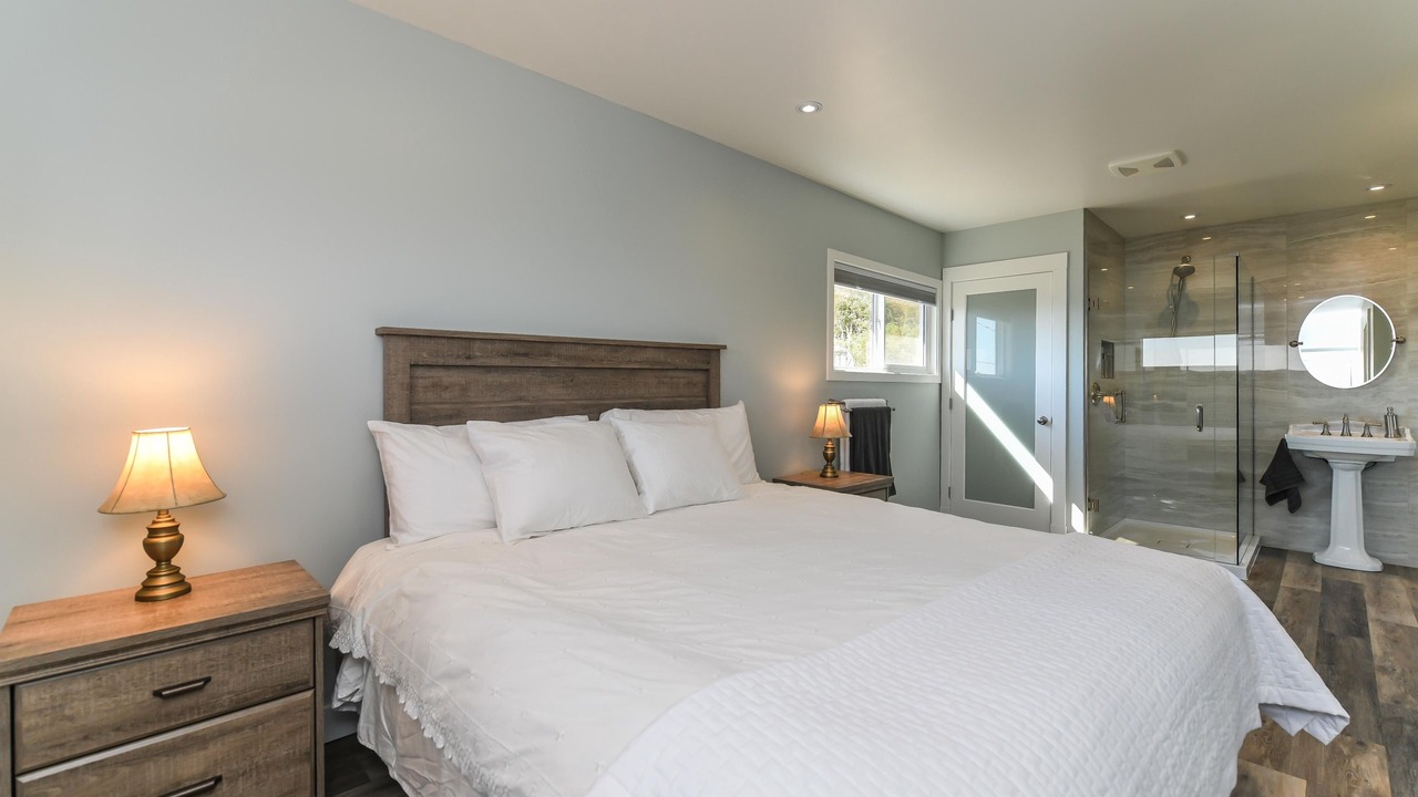 Photo of Bedroom in Union Bay
