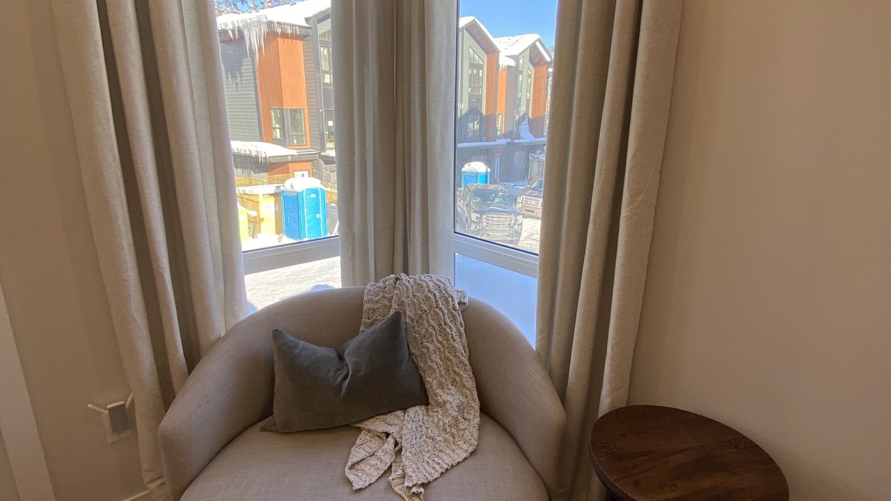 Photo of Livingroom in East Kootenay