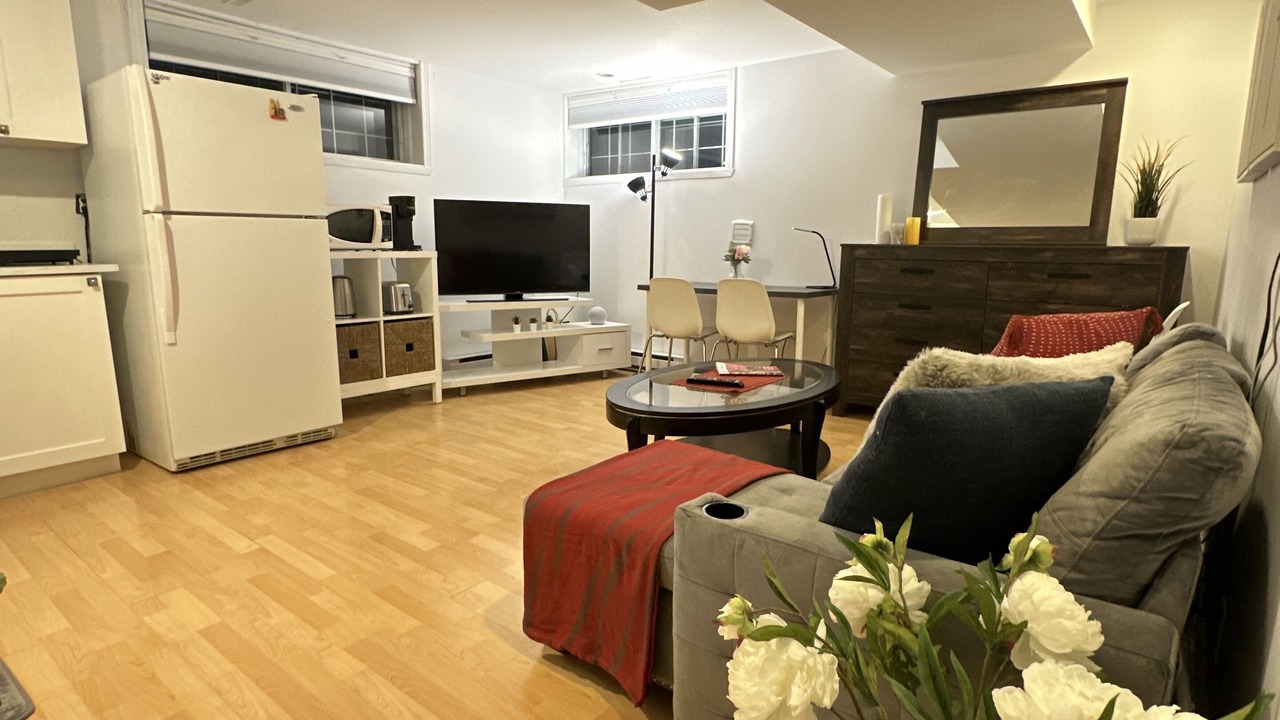 Photo of Livingroom in Pierrefonds-Roxboro