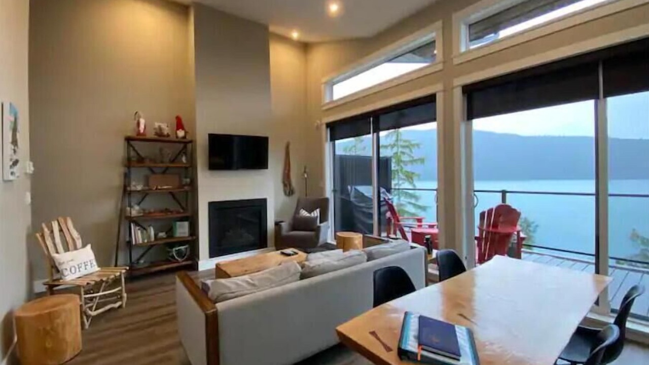 Photo of Livingroom in Port Renfrew
