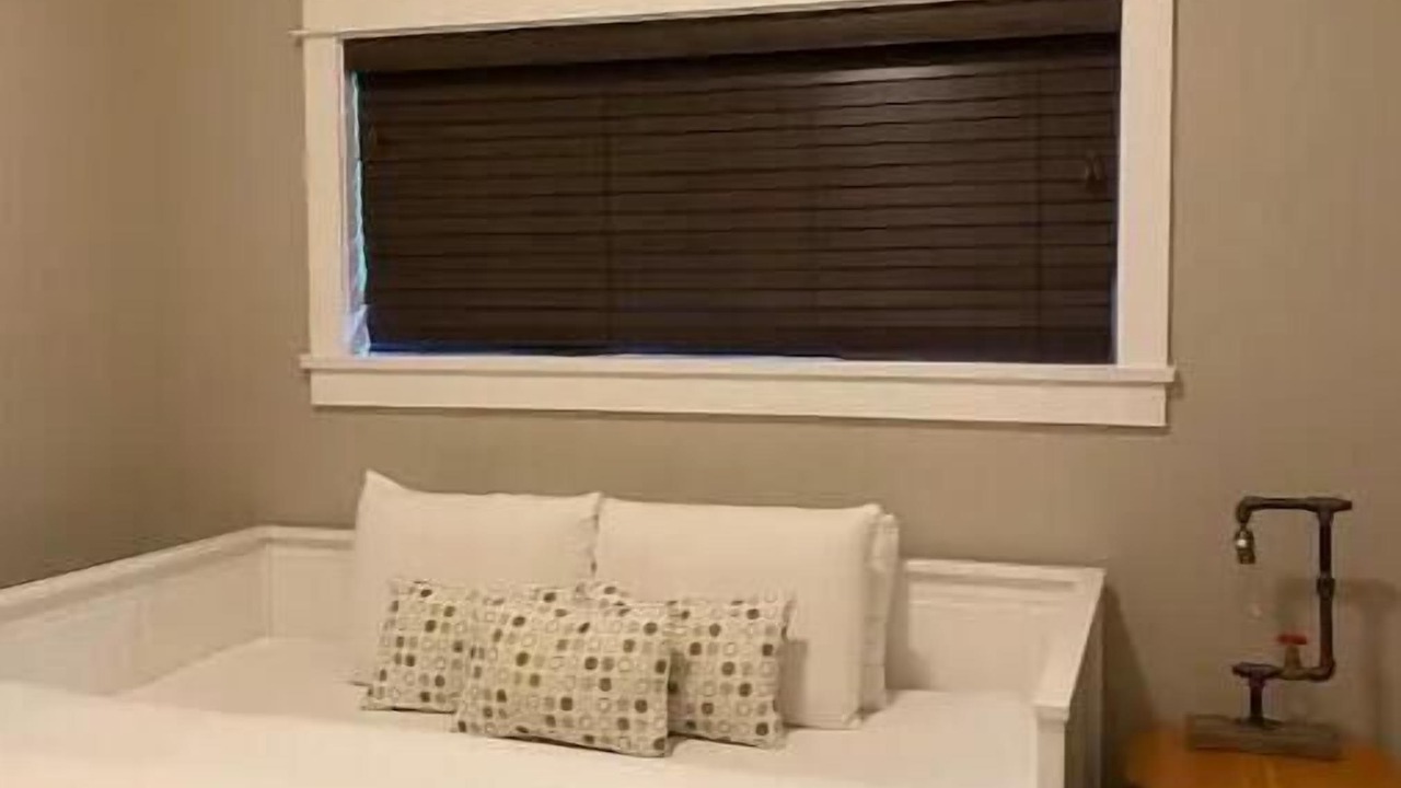 Photo of Bedroom in Port Renfrew