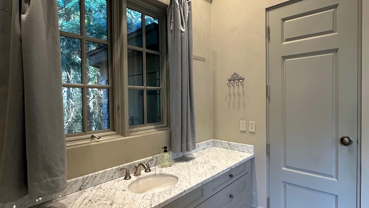Photo of Bedroom in Kerrisdale