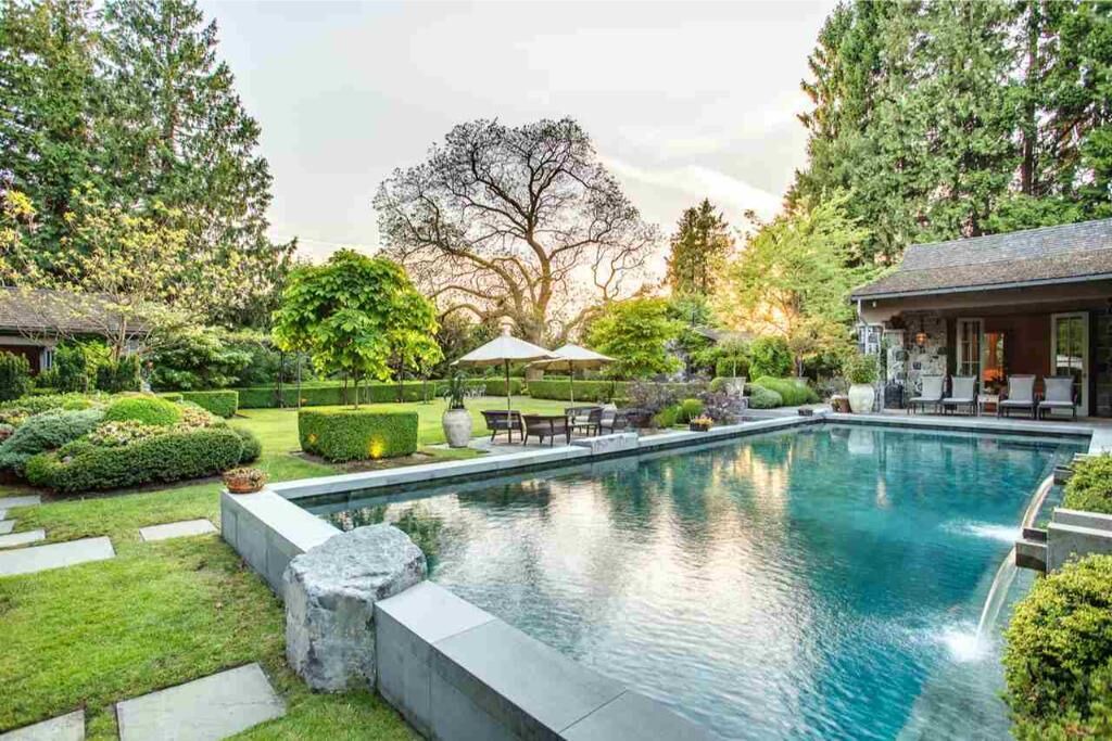 Photo of Outdoor in Kerrisdale