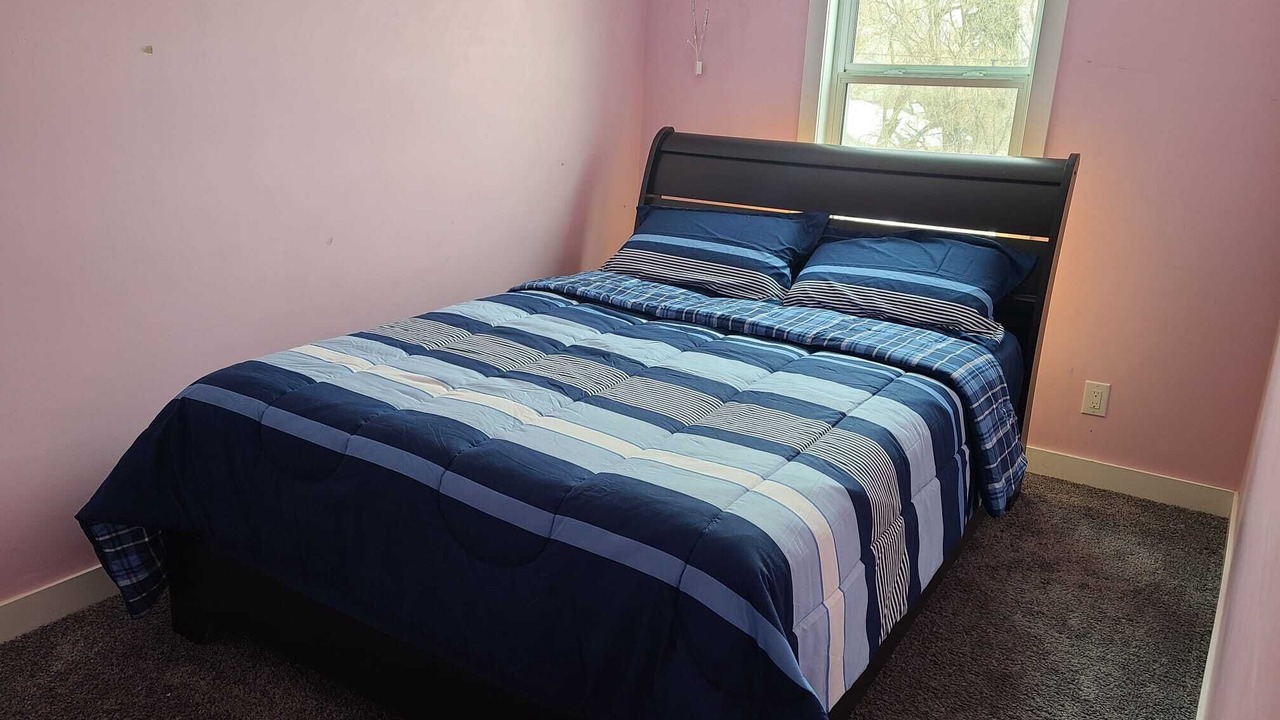 Photo of Bedroom in East Kildonan