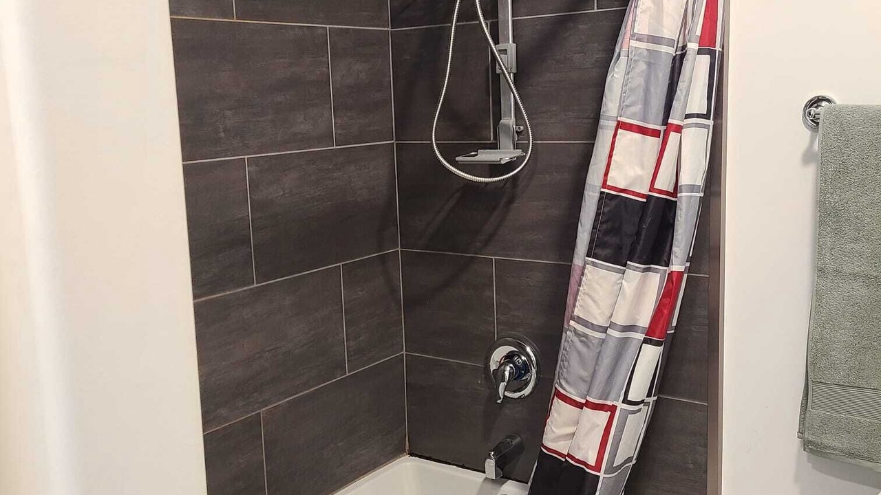 Photo of Bathroom in East Kildonan