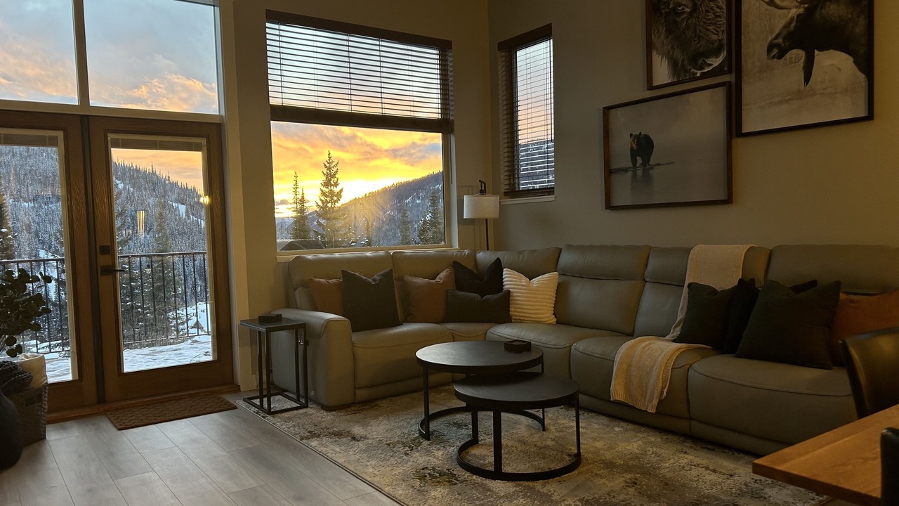 Photo of Livingroom in Sun Peaks