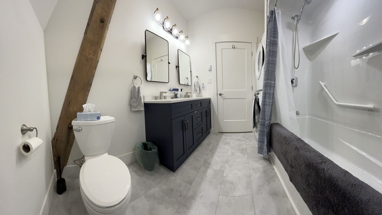 Photo of Bathroom in Hunter River