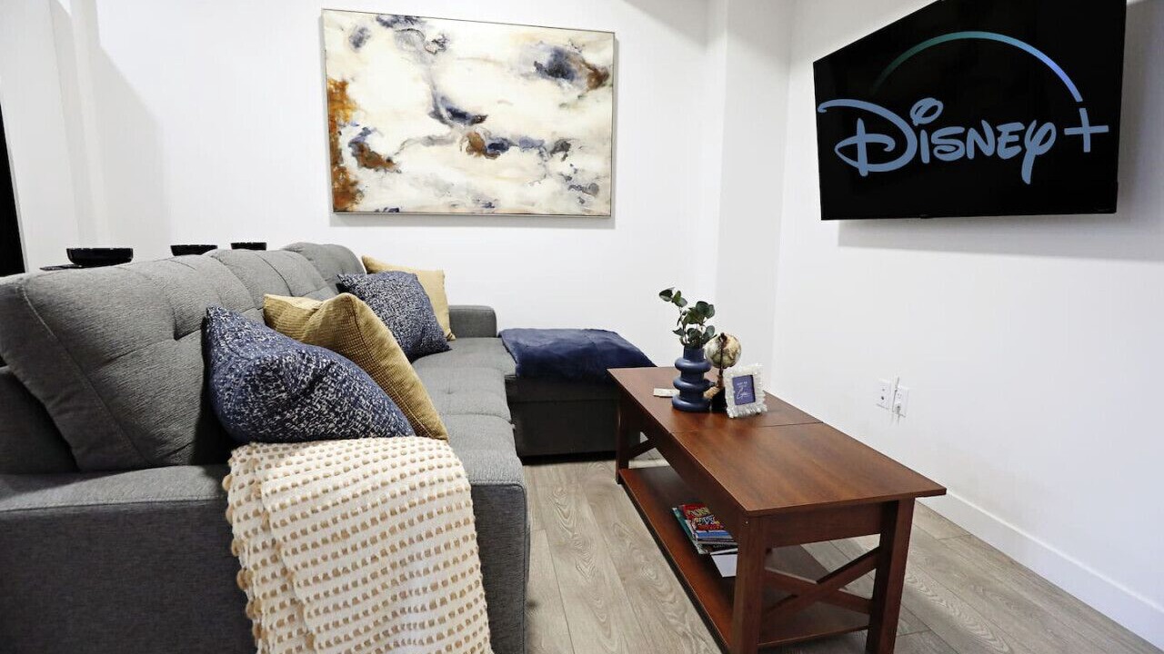 Photo of Livingroom in Northwest Edmonton