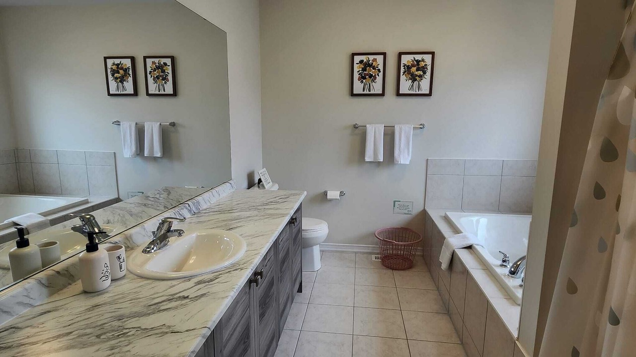 Photo of Bathroom in Thorold