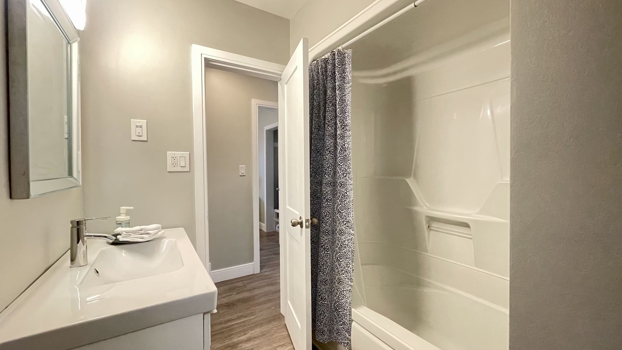 Photo of Bathroom in Glenridge