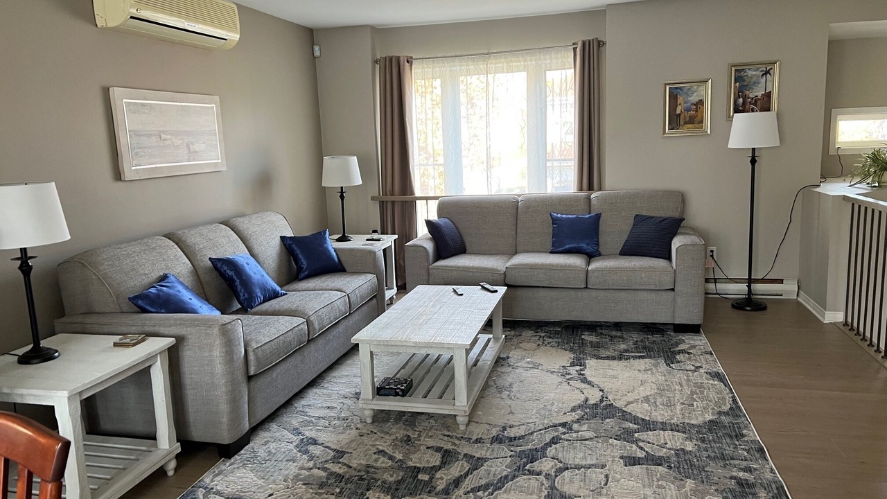 Photo of Livingroom in Sainte-Anne-de-Bellevue