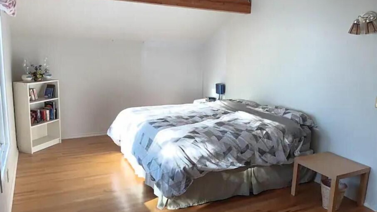 Photo of Bedroom in Division No. 11