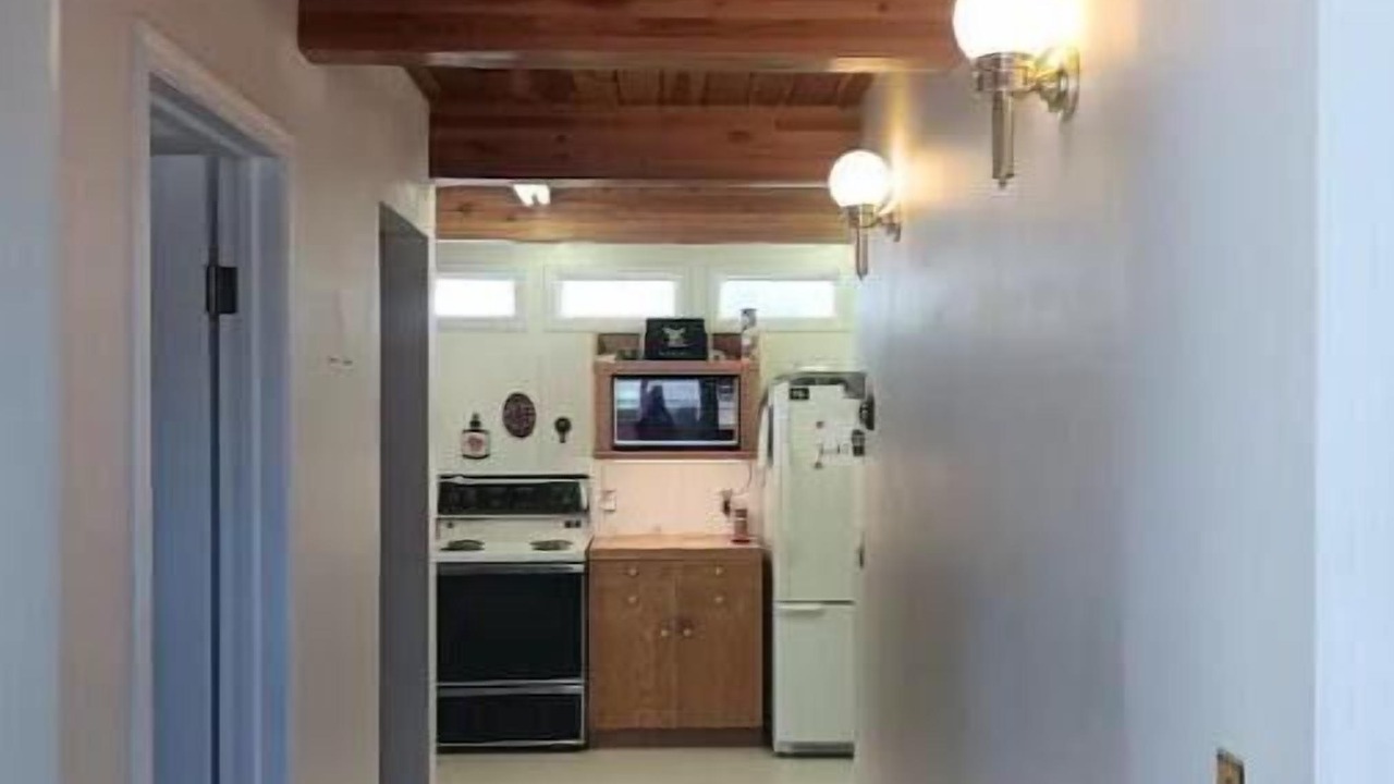 Photo of Kitchen in Division No. 11