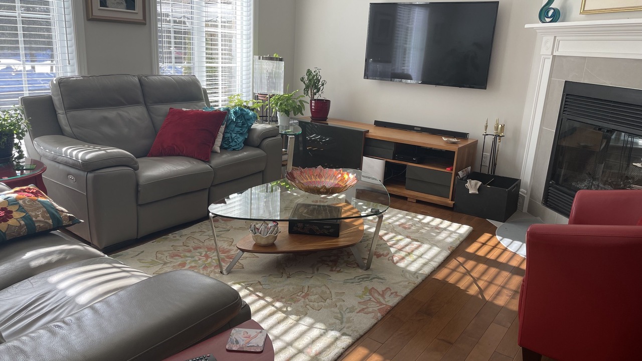 Photo of Livingroom in Sainte-Adele