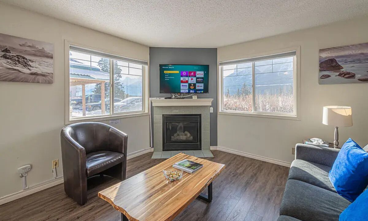 Photo of Livingroom in Harvie Heights