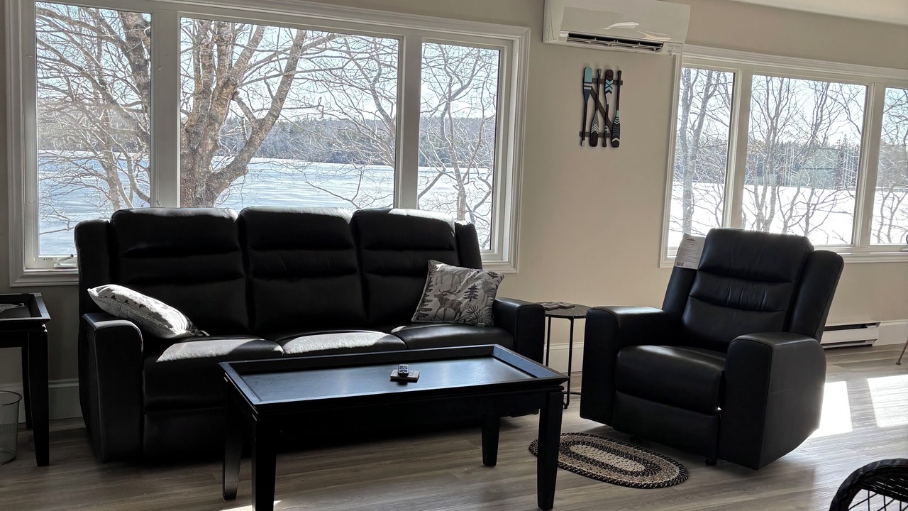 Photo of Livingroom in Clare