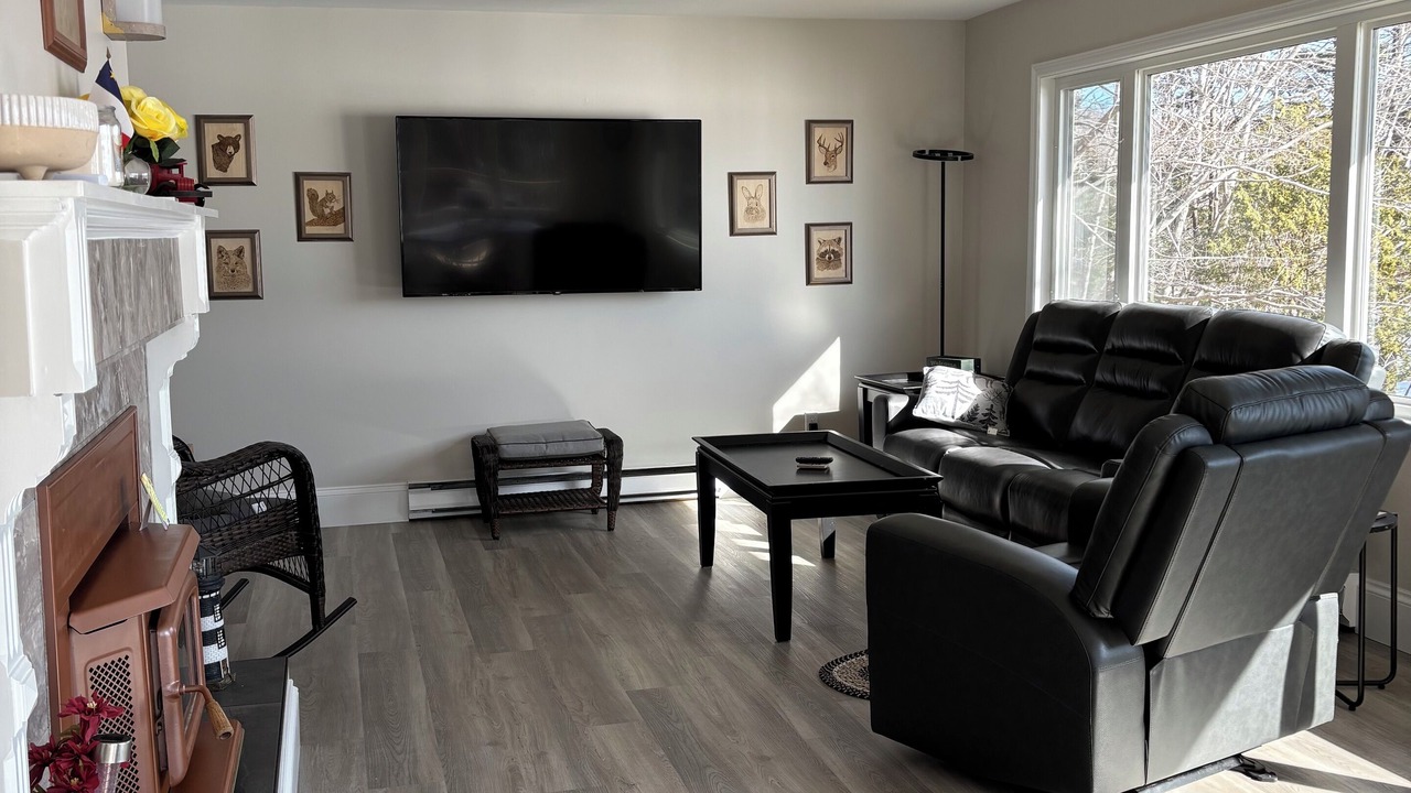 Photo of Livingroom in Clare