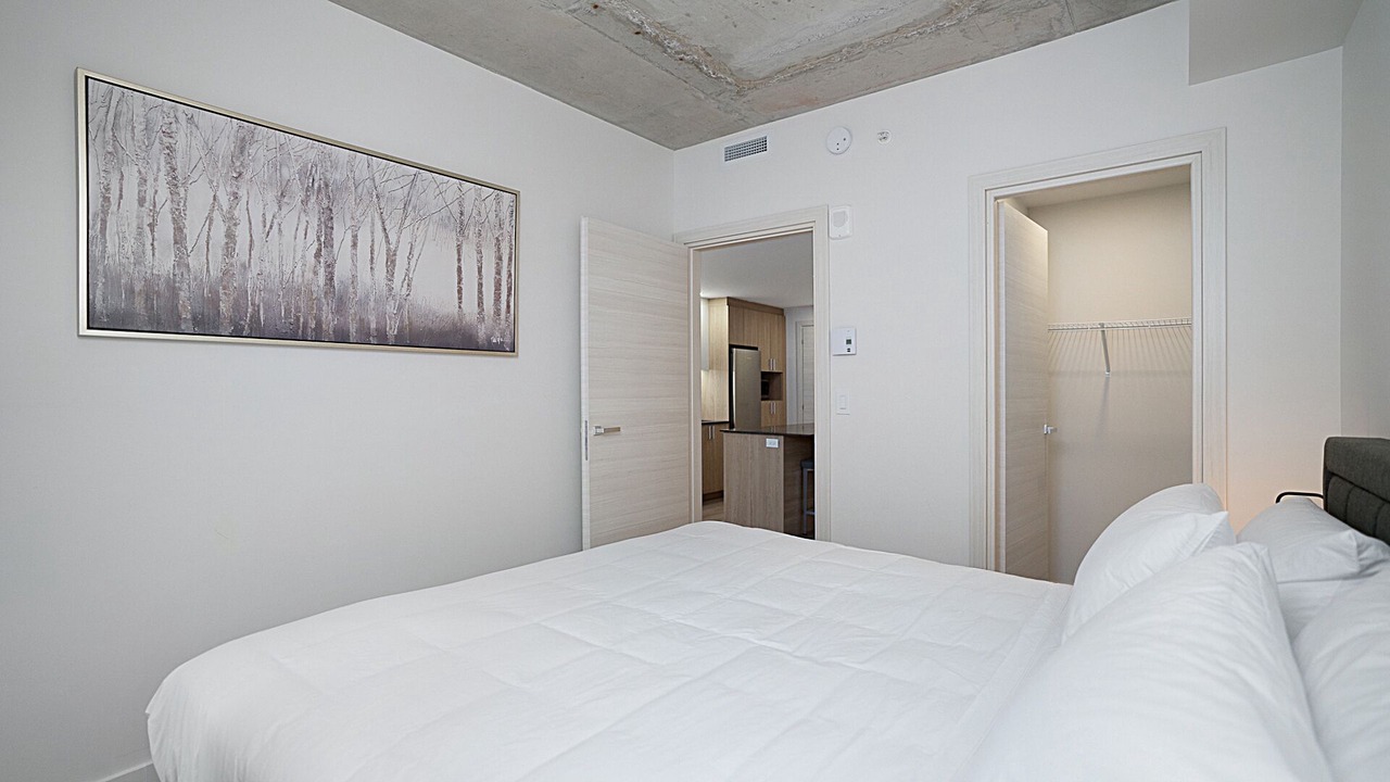 Photo of Bedroom in Quartier des Spectacles
