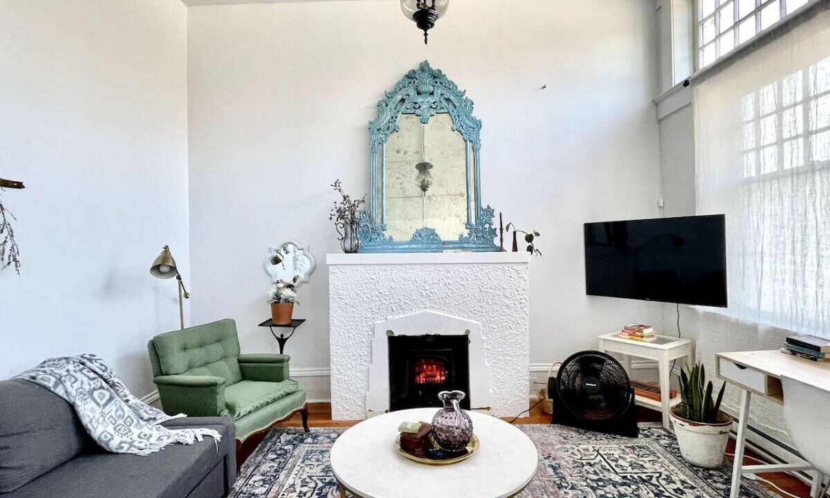 Photo of Livingroom in Marpole