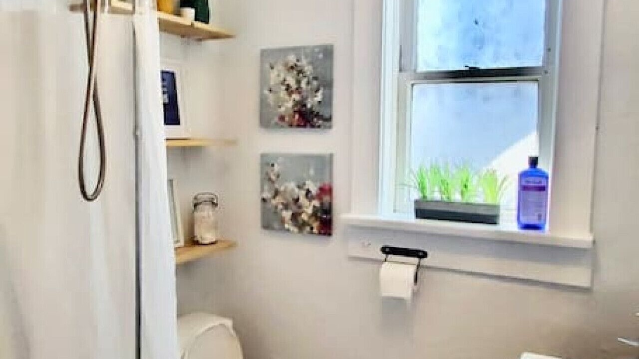 Photo of Bathroom in Marpole