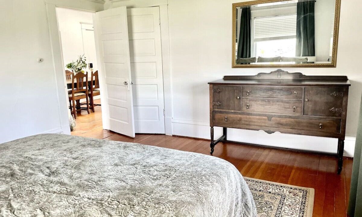Photo of Livingroom in Marpole