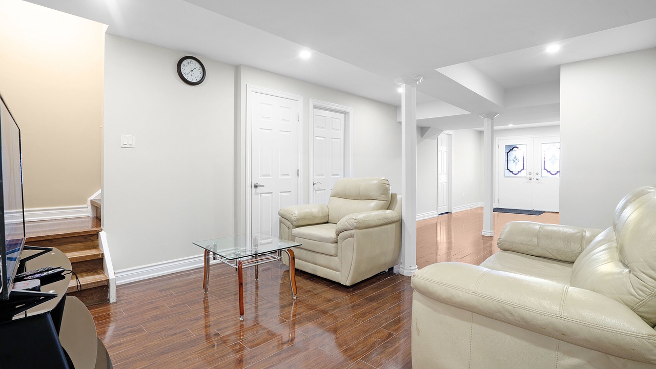 Photo of Livingroom in Durham Region