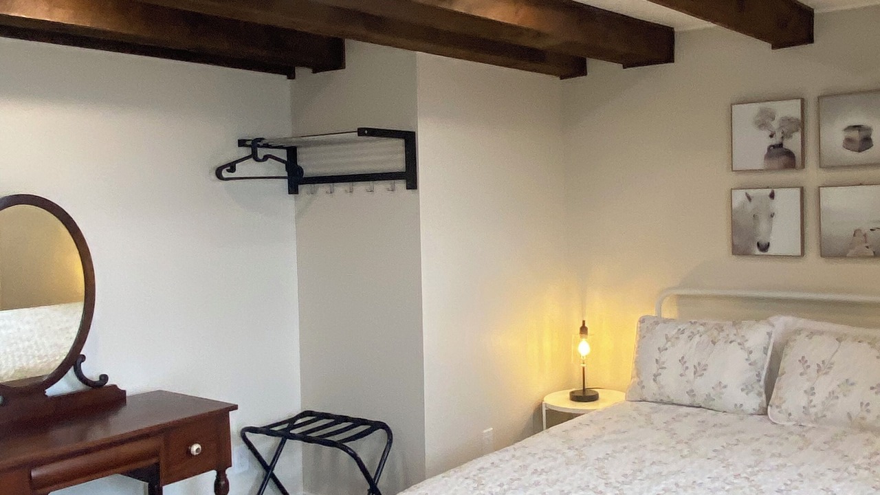 Photo of Bedroom in Beamsville