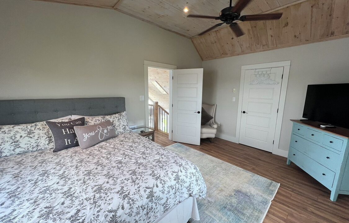 Photo of Bedroom in Lunenburg