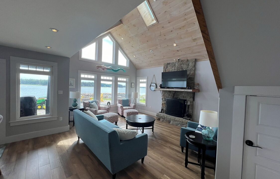 Photo of Livingroom in Lunenburg