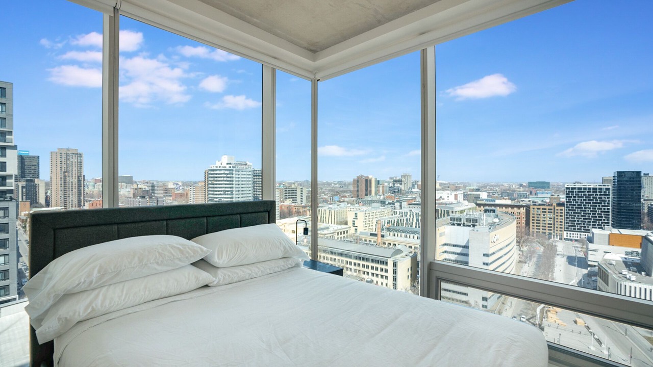 Photo of Bedroom in Quartier des Spectacles