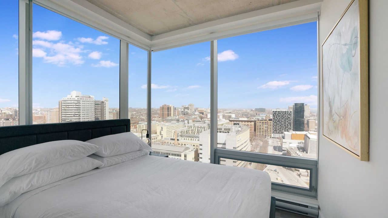 Photo of Bedroom in Quartier des Spectacles