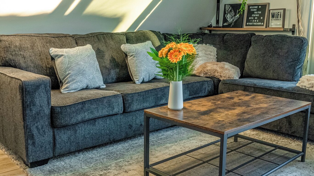 Photo of Livingroom in MacTier