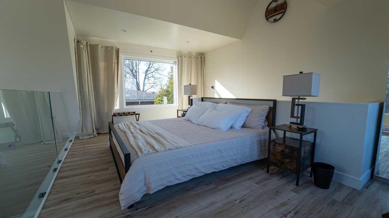 Photo of Bedroom in MacTier