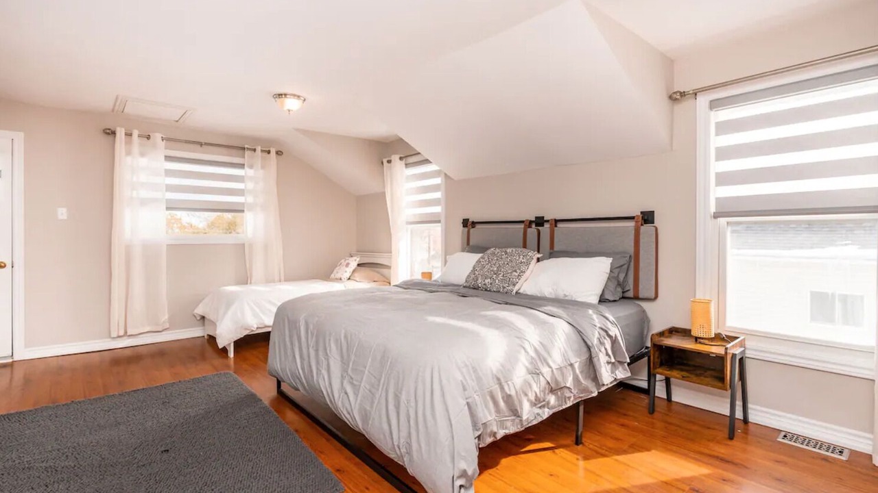 Photo of Bedroom in Alcona