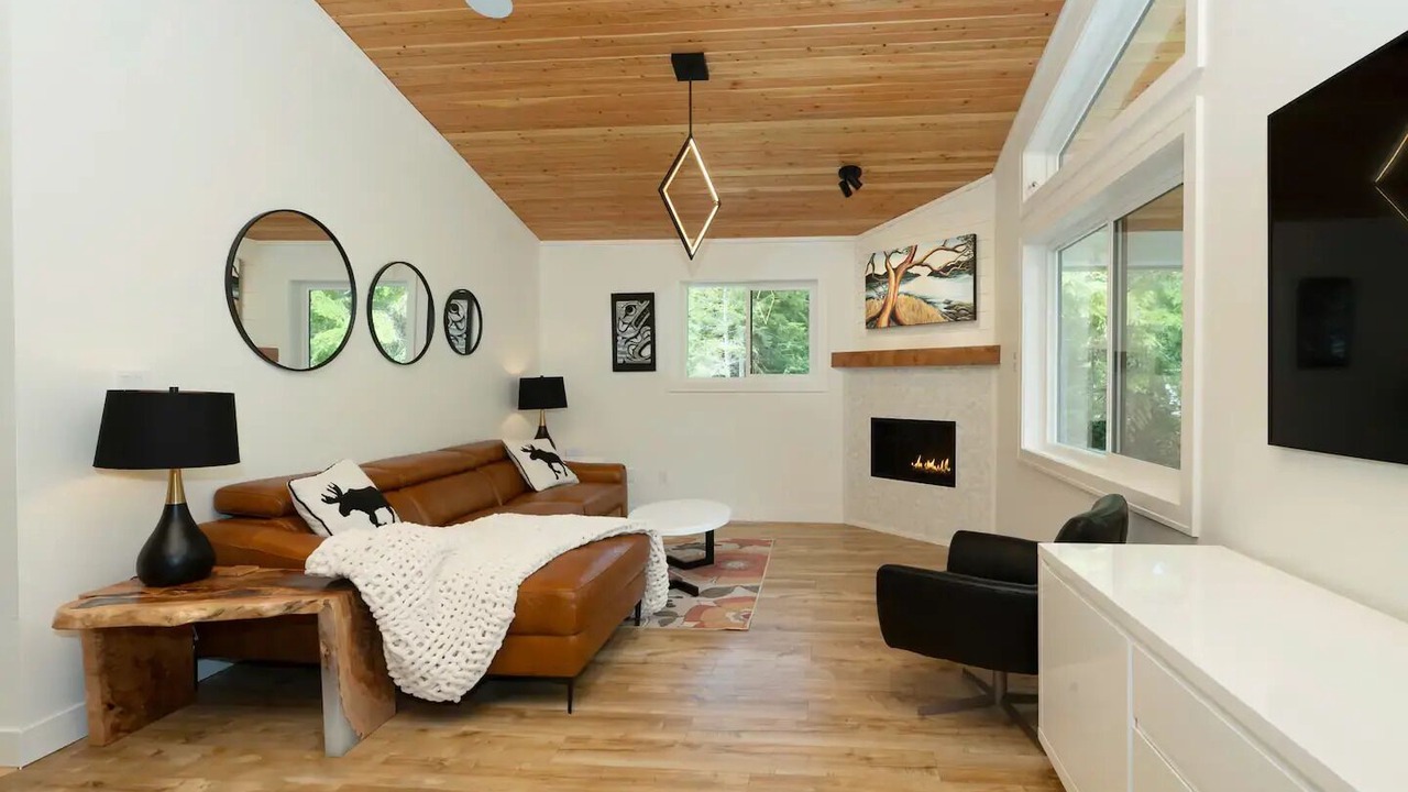 Photo of Livingroom in Halfmoon Bay