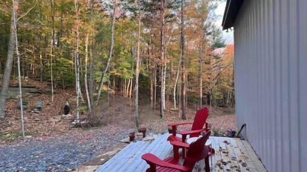Photo of Patio Balcony in Algonquin Highlands