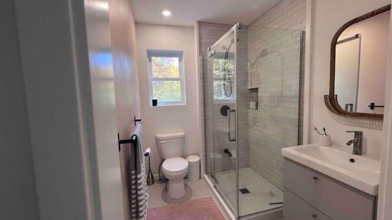 Photo of Bathroom in Algonquin Highlands